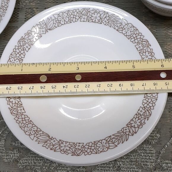 14 pc Corelle " Woodland" cups and saucers set. - Picture 7 of 9